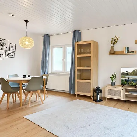 Regiostyle-charmante-wohnung-an-der-mueritz 아파트 *